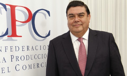 Alberto Salas presidirá directorio de SQM tras salida de Ponce Lerou