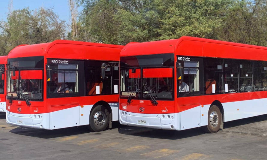 Ministerio de Transportes incorporará  1.160 nuevos buses Red a la Región Metropolitana