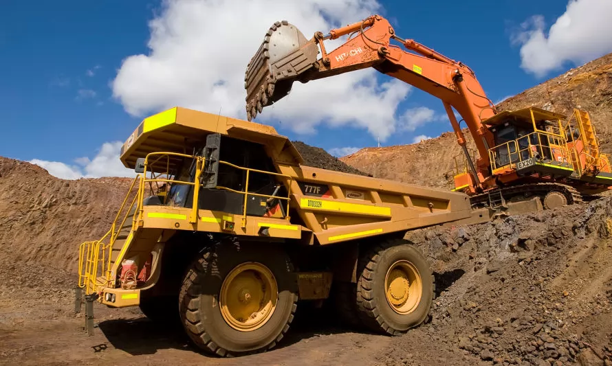 Chile alcanza superávit comercial tras positivo desempeño en envíos de cobre