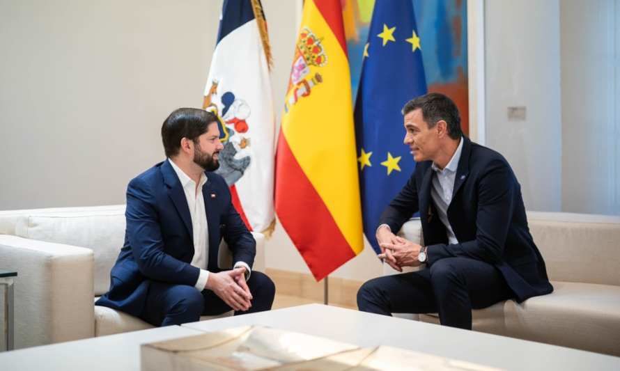 Visita a España: Presidente Boric invita a profundizar colaboración en la industria del litio, cobre e hidrógeno verde