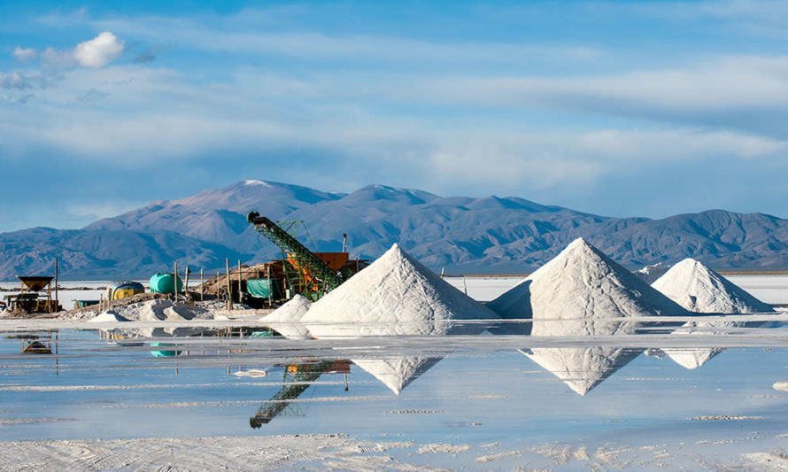 RJR Lithium: Chilenos amplían horizontes en la extracción de litio