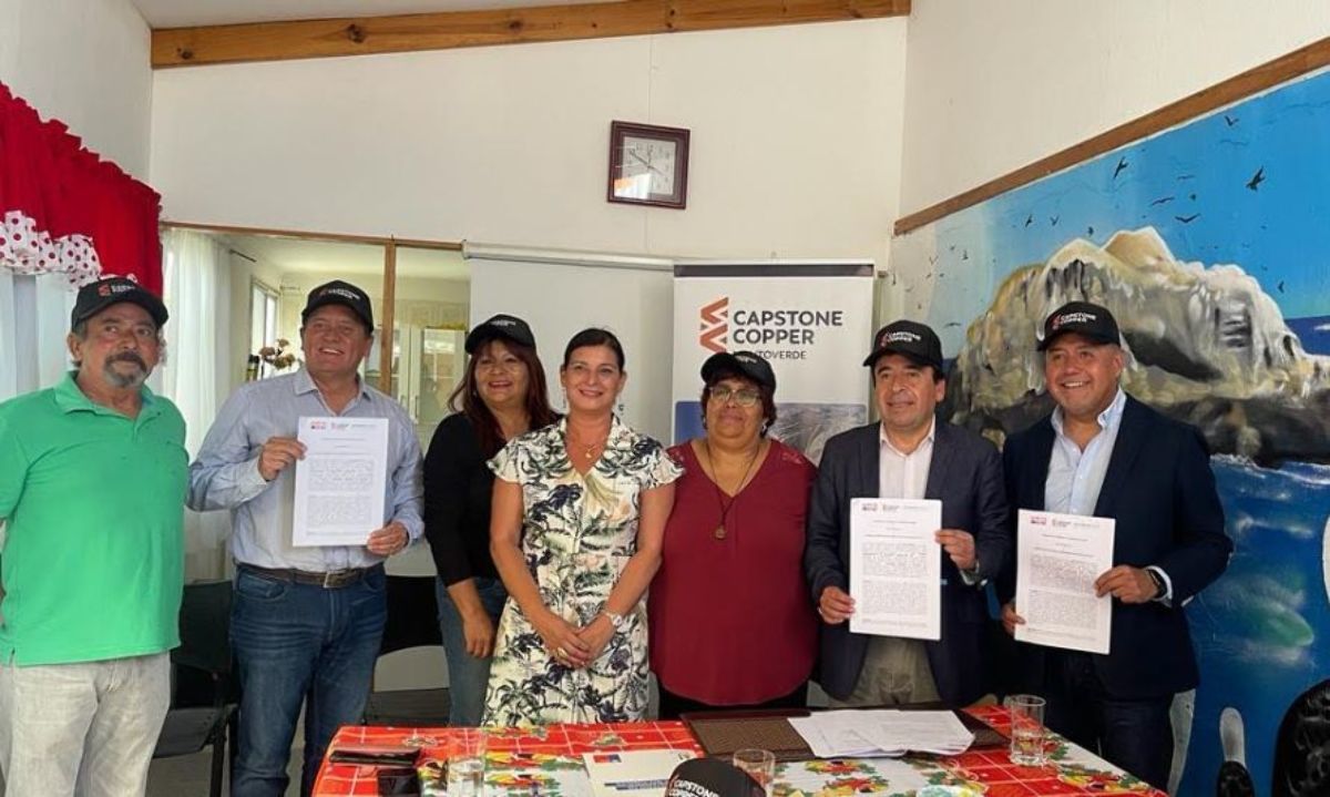 Capstone Copper Chile firma acuerdo para la entrega de agua desalada a comunidades costeras de la Región de Atacama