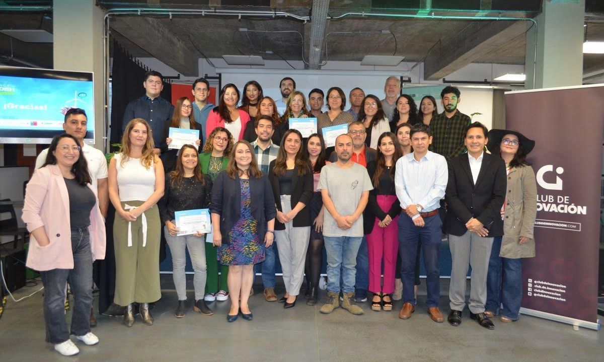 Con 43 graduados culmina programa formativo de hidrógeno verde en región Metropolitana