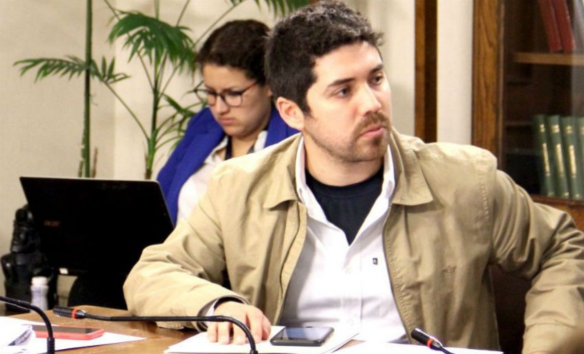 Diputado Juan Santana pide la renuncia de la ministra de Medio Ambiente