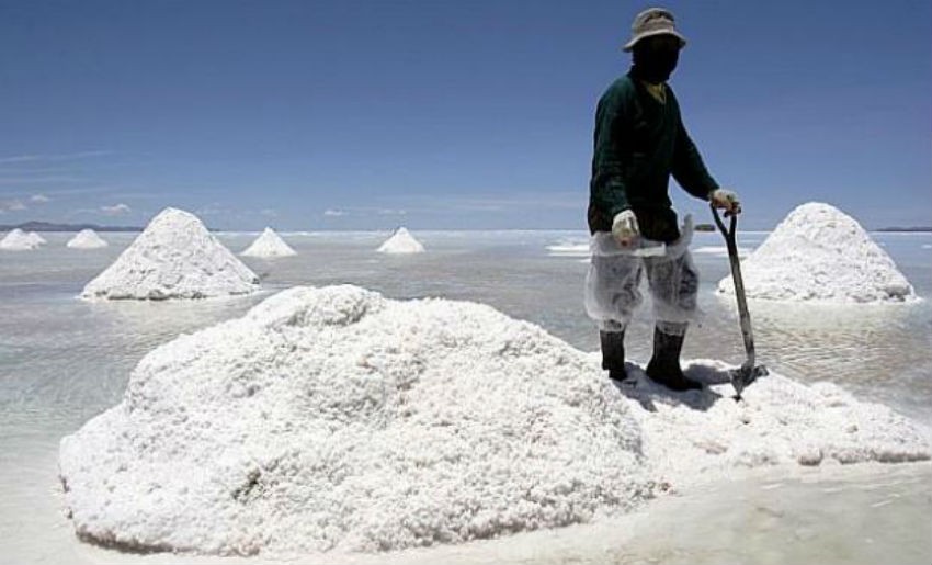 Encuentran uno de los yacimientos de litio más grandes del mundo en Perú 