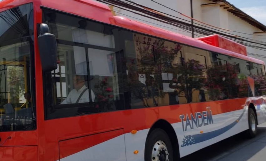 Codelco es la primera minera que integra buses eléctricos a sus operaciones