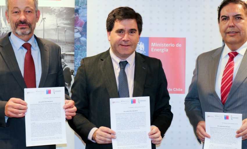 Firman acuerdo que busca promover mayor integración de las energías renovables variables en Chile