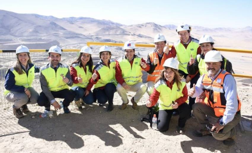 Proyecto busca ampliar cobertura de telefonía e internet en pueblos mineros de Atacama