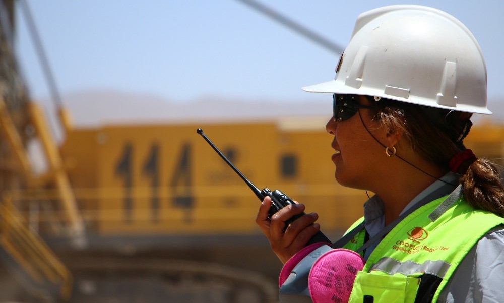 Participación femenina en la gran minería alcanzó el 7,9%