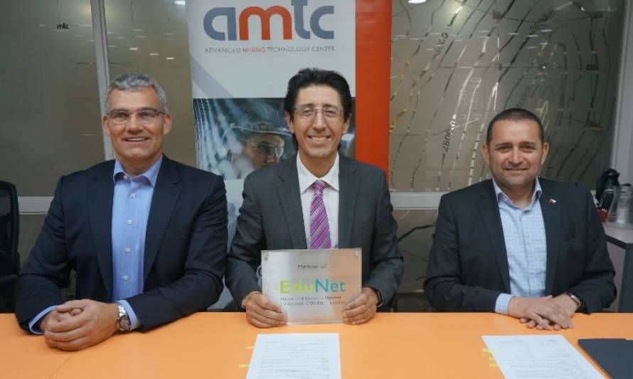 AMTC firmó convenio de colaboración con Phoenix Contact
