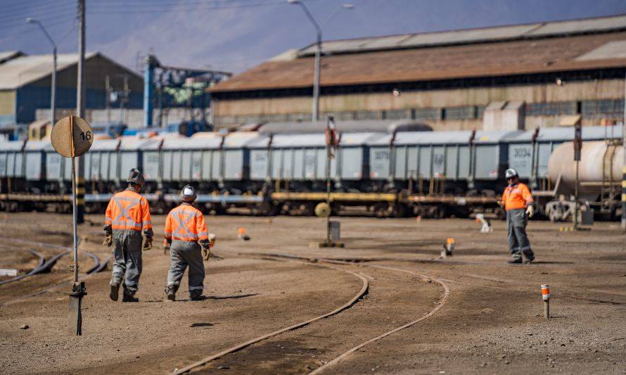 Roban cobre a trenes del FCAB durante el toque de queda en Antofagasta
