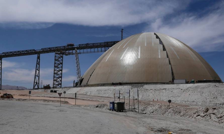 Antofagasta Minerals proyecta disminuir 30% de emisiones a 2025