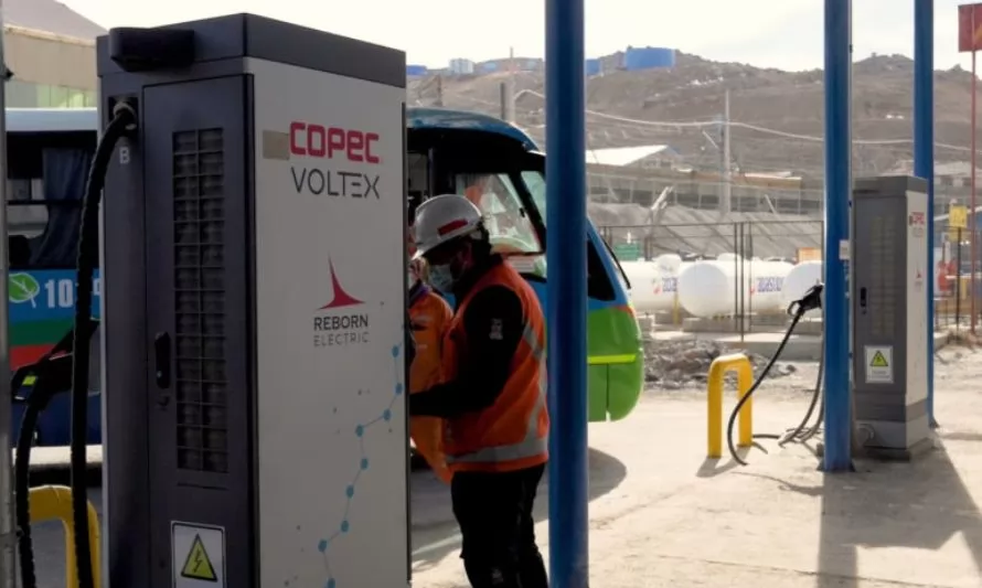 Copec implementará el proyecto de electromovilidad más grande de la minería en Chile