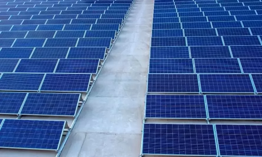 Japón financiará dos proyectos de energía solar en Chile