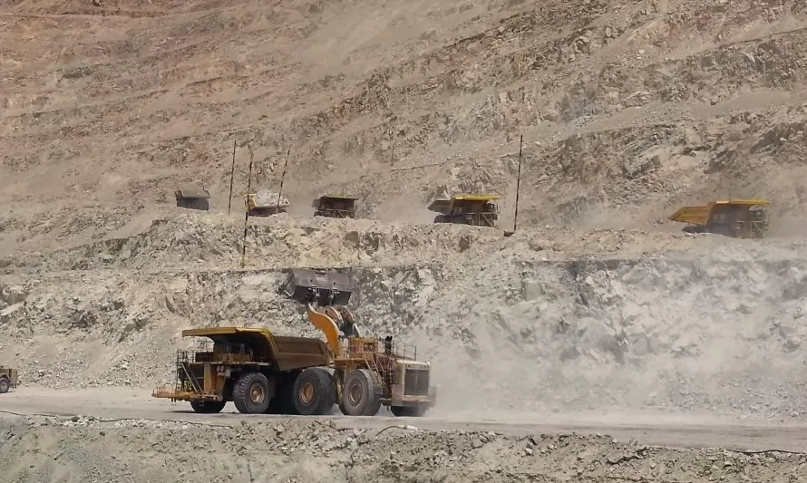 Tributación de minería privada aumentó sobre el 23% 