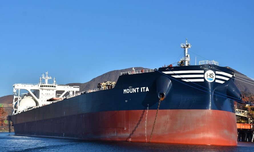 CMP destaca reducción de emisiones con primer buque a gas natural y diésel que arriba a Chile 