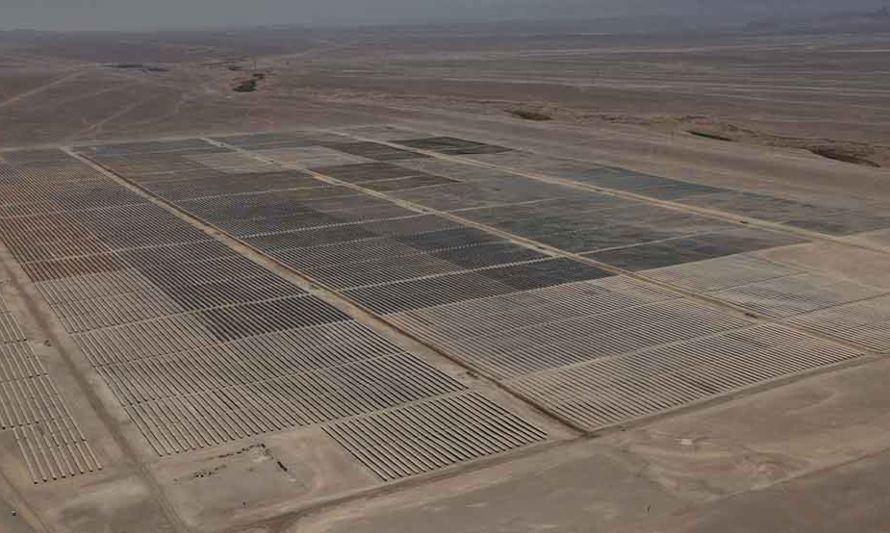Enel recibe autorización para iniciar operación comercial de su Parque Fotovoltaico Valle del Sol