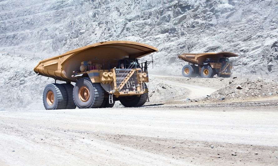 ¿Cuáles son los factores que han afectado el desarrollo de proyectos mineros en Chile?