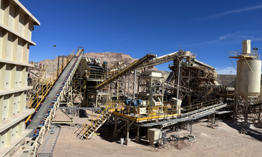 Austral Gold Limited completa construcción del proyecto de reprocesamiento de pilas