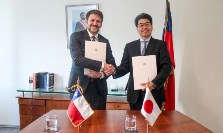 Gobernador del Banco Japonés tras Memorándum de Entendimiento: “Chile es uno de los países más prometedores para la producción de hidrógeno verde” 