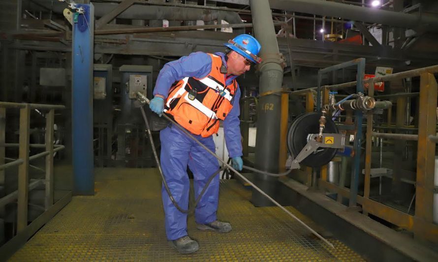 Mejoras ergonómicas en Planta de Molienda Convencional de El Teniente facilita tareas de limpieza y protege salud de trabajadores
