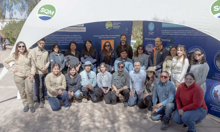SQM realizó Casa Abierta Comunitaria en plaza de San Pedro de Atacama