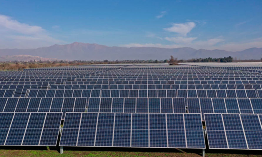Proyecto aprobado en El Tabo: Parque fotovoltaico Monza Solar de US$25 millones recibe luz verde de Coeva