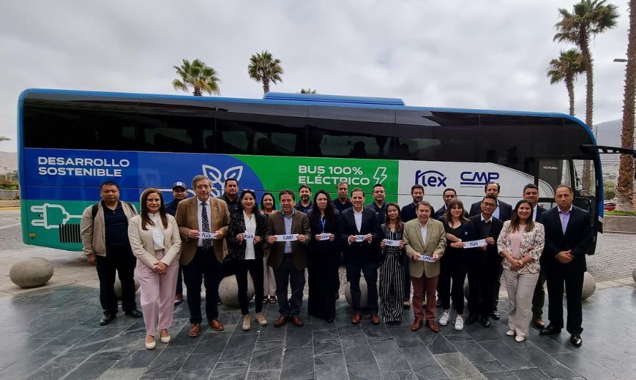 CMP y Flex reciben en Copiapó nuevos buses de primera flota 100% eléctrica de la minería en Chile