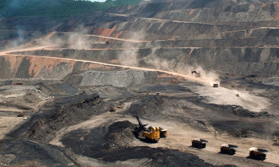 Reporte de noviembre del SEA: Sector minero aumentó inversión en MMU$1.937 con tres proyectos menos ingresados 