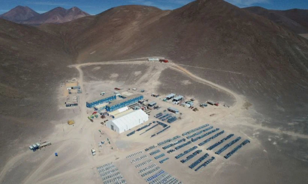 Gold Fields oferta para aumentar la producción un 20% en minas de Chile y Sudáfrica 