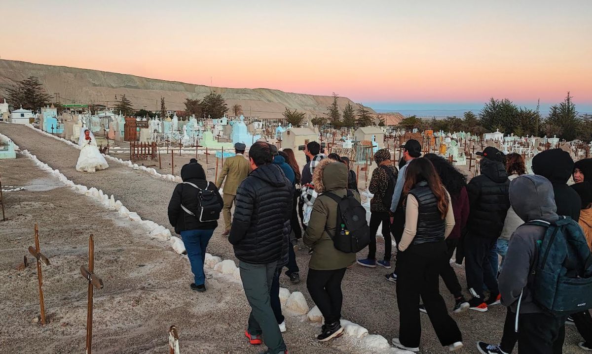 Más de cien personas participaron de las "Visitas guiadas teatralizadas en el Cementerio de Chuquicamata"