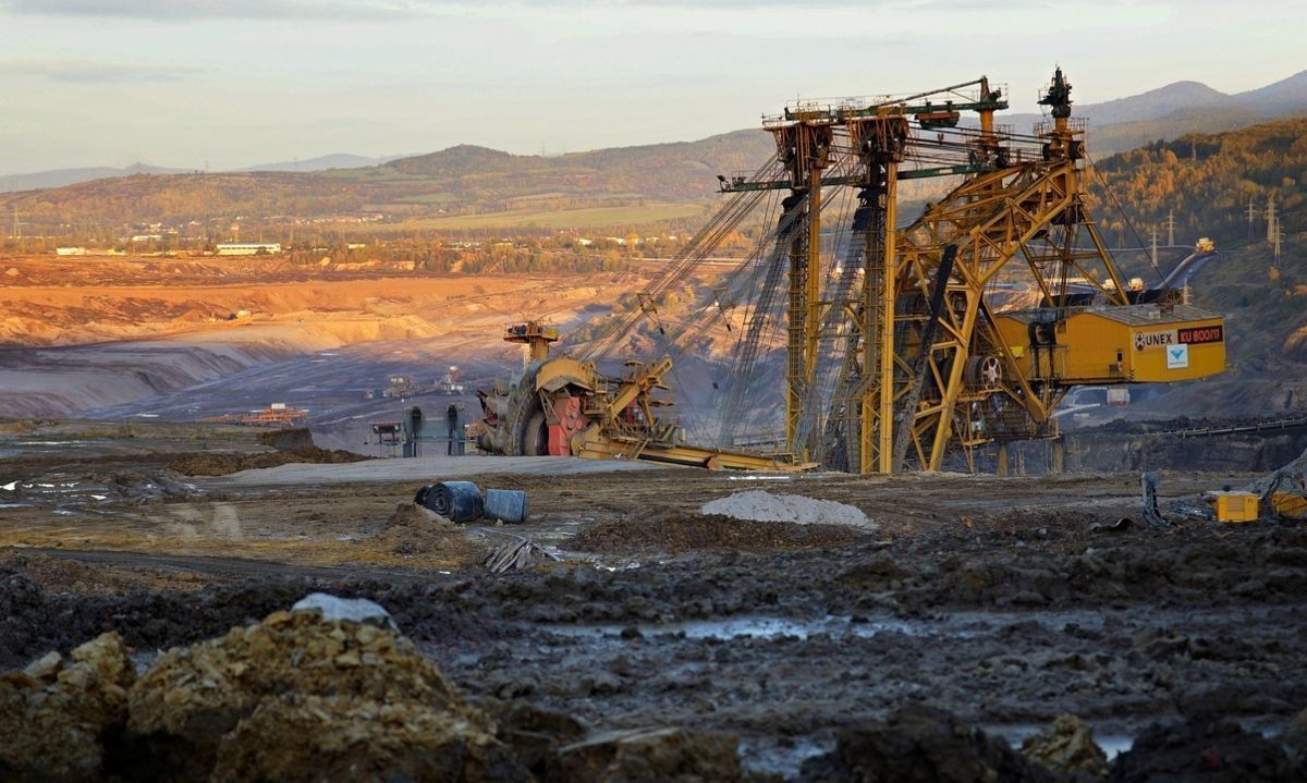 Codelco podría comprar 10% de Enami en Quebrada Blanca