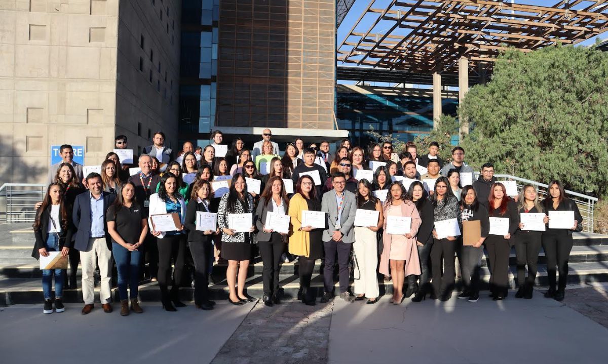 17 personas de Calama y Tocopilla se capacitan gracias al programa “Juntos Jugamos de Local” 