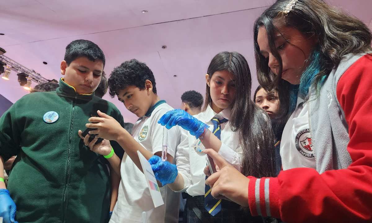 Día Internacional de la Mujer y la Niña en la Ciencia en Antofagasta