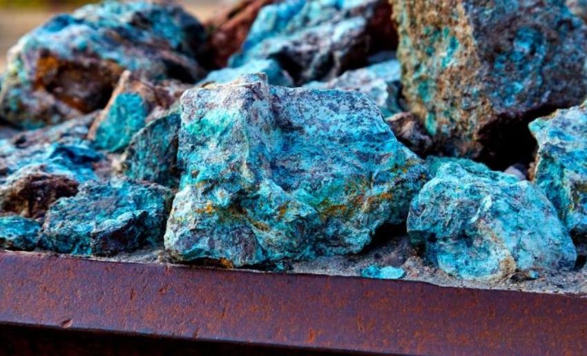 Exploradora Norte albergaría una mineralización de súlfuros de cobre