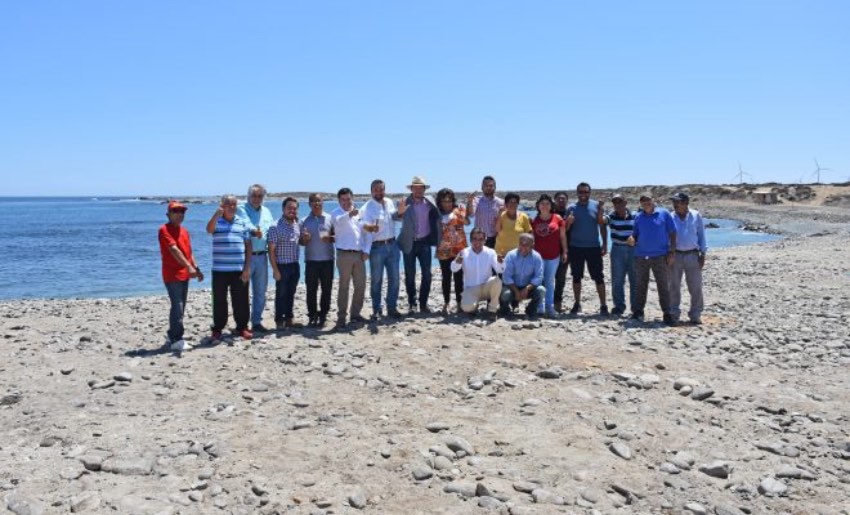 Nuevas plantas desalinizadoras entregarán 13 mil litros de agua por día a pescadores de Atacama