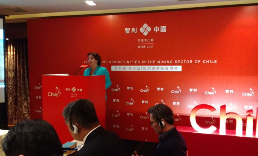 Ministra Williams promueve a Chile en Hong Kong como un “atractivo polo de inversiones”  